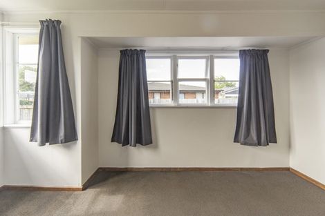 Photo of property in 5 Paul Crescent, Fairfield, Hamilton, 3214