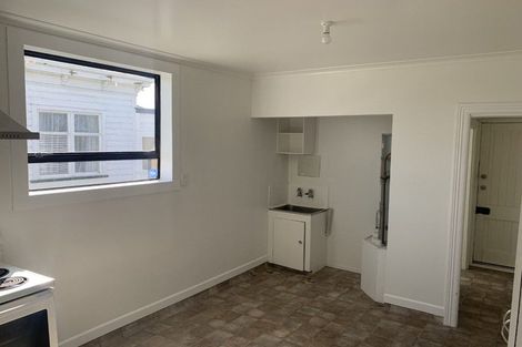 Photo of property in 98 Pembroke Street, Carterton, 5713