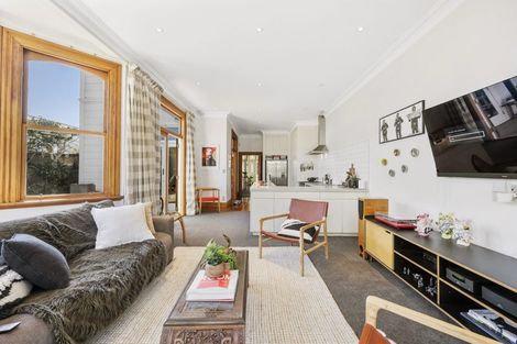 Photo of property in 19 Brougham Street, Mount Victoria, Wellington, 6011