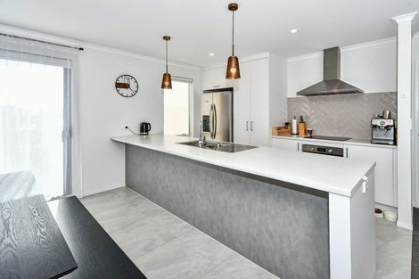 Photo of property in 2 Hillock Rise, Ramarama, 2579