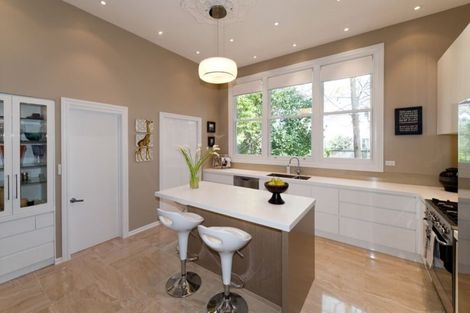 Photo of property in 18 Daresbury Lane, Fendalton, Christchurch, 8014