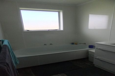 Photo of property in 65 Nevada Drive, Merrilands, New Plymouth, 4312