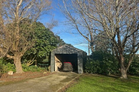 Photo of property in 221 Titiroa Pine Bush Road, Waimahaka, Wyndham, 9891