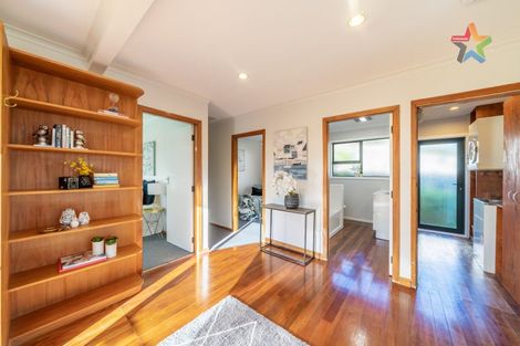Photo of property in 24 Titiro Moana Road, Korokoro, Lower Hutt, 5012