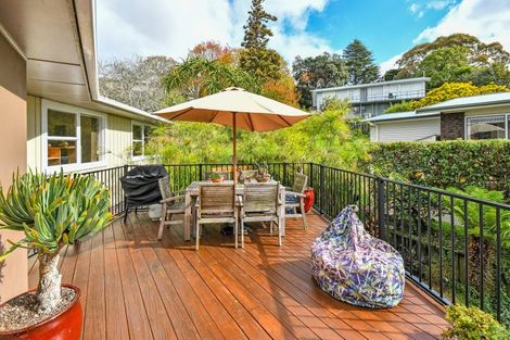 Photo of property in 21 Hatherlow Street, Glenfield, Auckland, 0629