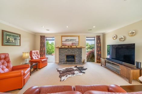 Photo of property in 9 Marua Palm Grove, Timberlea, Upper Hutt, 5018