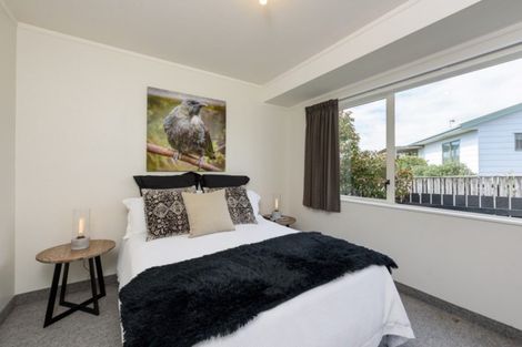 Photo of property in 32 Rutherford Drive, Waikanae Beach, Waikanae, 5036