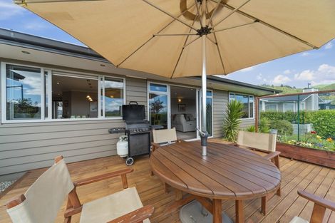 Photo of property in 15 Kestrel Lane, Kinloch, Taupo, 3377