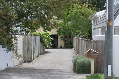 Photo of property in 1/2 Milton Road, Northcote Point, Auckland, 0627