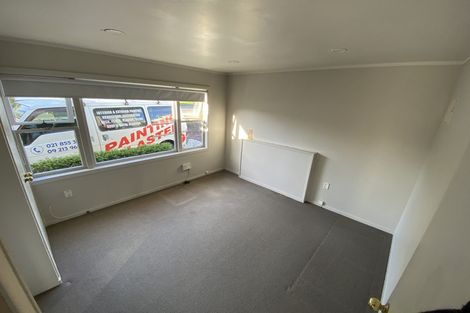 Photo of property in 2/21 Omana Road, Milford, Auckland, 0620