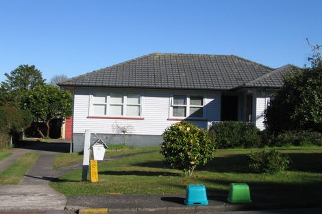 Photo of property in 12 Shirley Avenue, Papakura, 2110