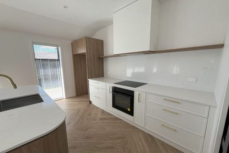 Photo of property in 25 Kenehi Road, Karaka, 2124