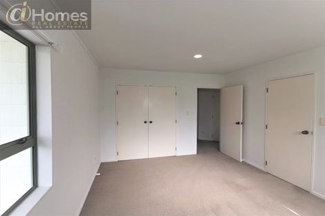 Photo of property in 2/174 Lake Road, Northcote, Auckland, 0627