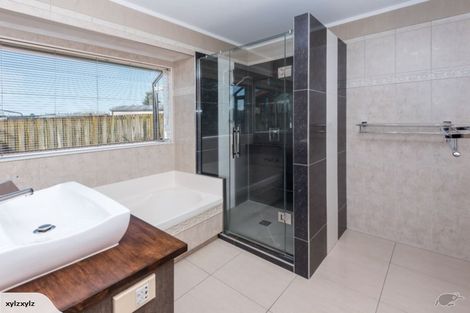 Photo of property in 18 Nedlands Place, Burswood, Auckland, 2013