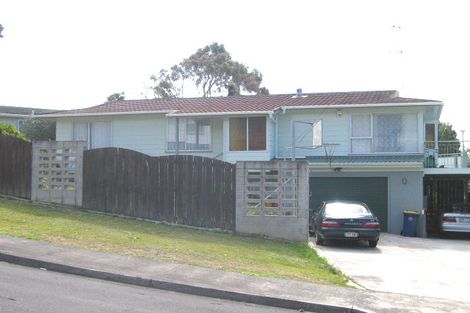 Photo of property in 4 Cantina Avenue, Bayview, Auckland, 0629