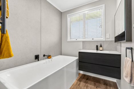 Photo of property in 39 Seales Road, Morrinsville, 3300
