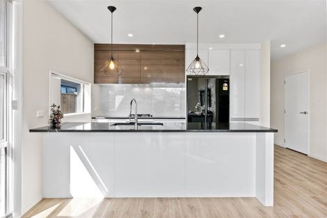 Photo of property in 9 Toropapa Close, Takanini, 2110