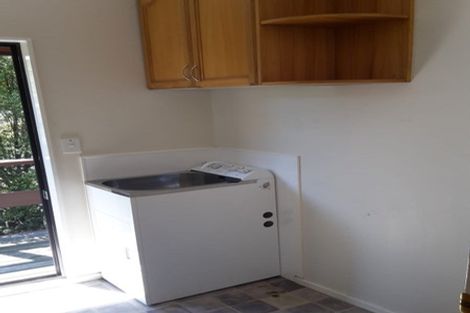 Photo of property in 2/31 Camellia Terrace, Maungaraki, Lower Hutt, 5010