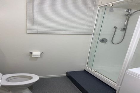 Photo of property in 70 Kelburn Parade, Kelburn, Wellington, 6012