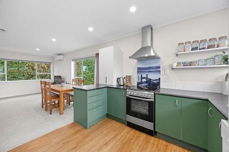 Photo of property in 2/4 Illana Place, Ranui, Auckland, 0612