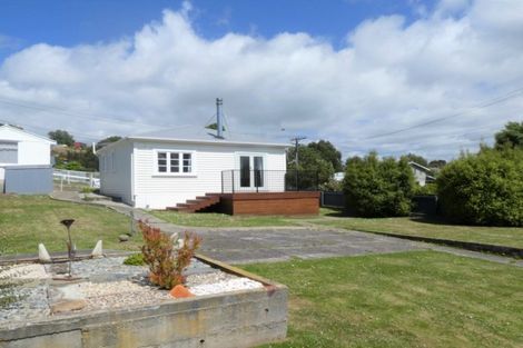 Photo of property in 13 Solway Street, Holmes Hill, Oamaru, 9401