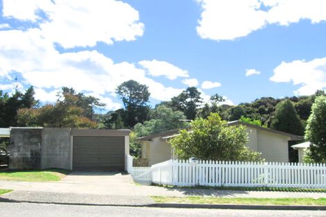 Photo of property in 46 Speargrass Grove, Timberlea, Upper Hutt, 5018