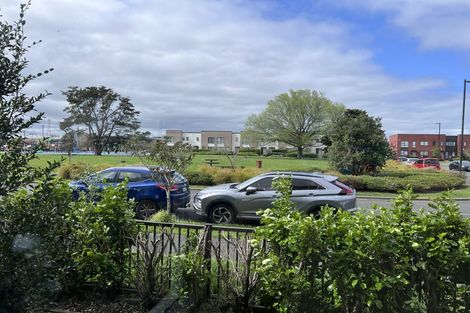 Photo of property in 13 Nganui Avenue, Takanini, 2112