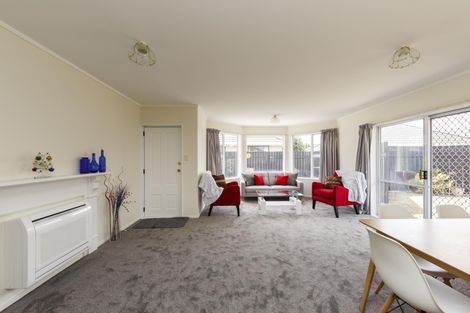 Photo of property in 5b Carroll Street, Palmerston North, 4410