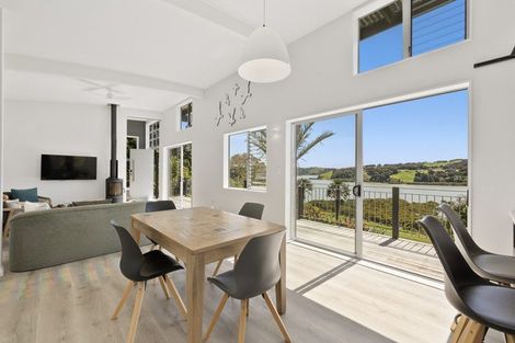 Photo of property in 119 Manu Drive, Kaiwaka, 0573