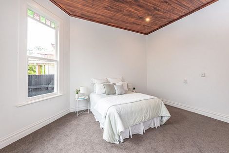 Photo of property in 2 Alma Road, Gonville, Whanganui, 4501