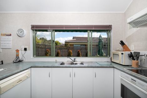 Photo of property in 33 Maurice Borich Place, Henderson, Auckland, 0610