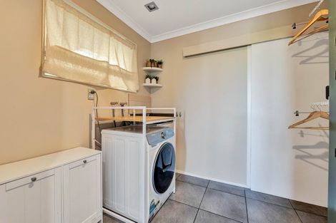 Photo of property in 29 Whakapaki Street, Urenui, 4375