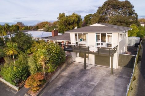 Photo of property in 77 Abraham Crescent, Milson, Palmerston North, 4414