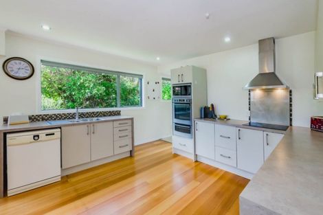 Photo of property in 93 Winara Avenue, Waikanae, 5036
