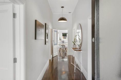Photo of property in 15 Reimers Avenue, Mount Eden, Auckland, 1024