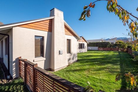 Photo of property in 48 Erskine Street, Lake Hayes, Queenstown, 9304