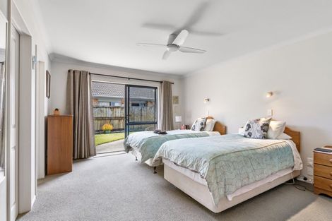 Photo of property in 15 Popata Close, Papamoa Beach, Papamoa, 3118