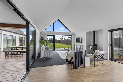 Photo of property in 16 Townson Road, Marshland, Christchurch, 8083