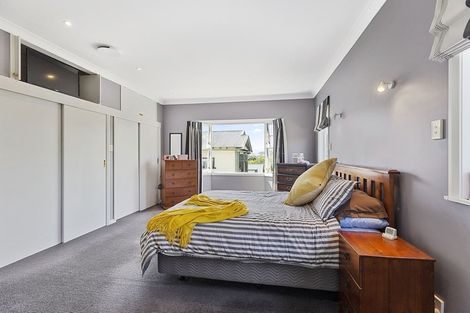 Photo of property in 8 Ngatitoa Street, Tawa, Wellington, 5028