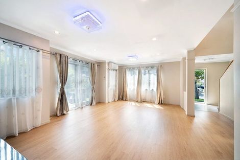 Photo of property in 2 Ochre Place, Blockhouse Bay, Auckland, 0600