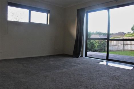 Photo of property in 120 Charles Prevost Drive, The Gardens, Auckland, 2105