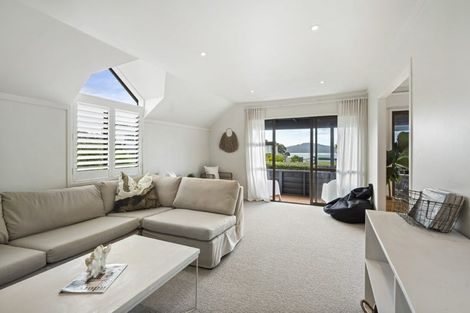 Photo of property in 2/10 Merani Street, Narrow Neck, Auckland, 0622