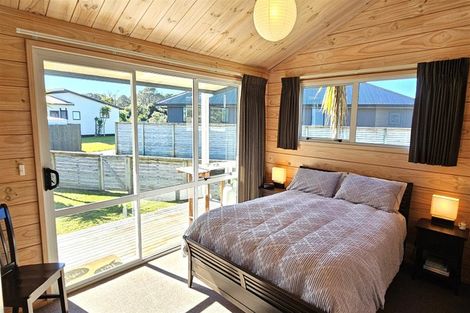 Photo of property in 117 Kelly Jade Avenue, Matarangi, Whitianga, 3592