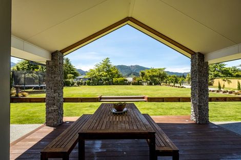 Photo of property in 15 Lochiel Drive, Hanmer Springs, 7334