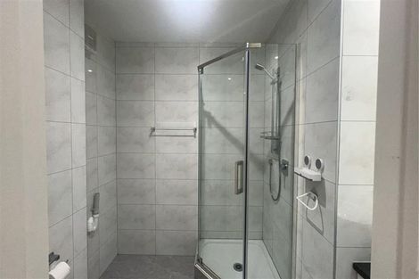 Photo of property in 54 Redoubt Road, Clover Park, Auckland, 2105