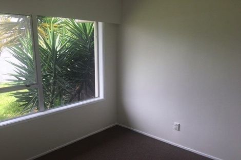 Photo of property in 1/29 Kindergarten Drive, Conifer Grove, Takanini, 2112