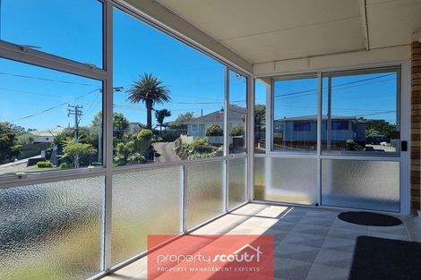 Photo of property in 124 Pioneer Road, Moturoa, New Plymouth, 4310