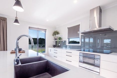 Photo of property in 30 Admiralty Drive, Haruru, 0204