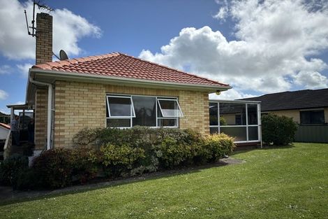 Photo of property in 6 Valley Road, Pukekohe, 2120