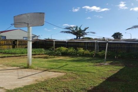 Photo of property in 49 Dissmeyer Drive, Clover Park, Auckland, 2019